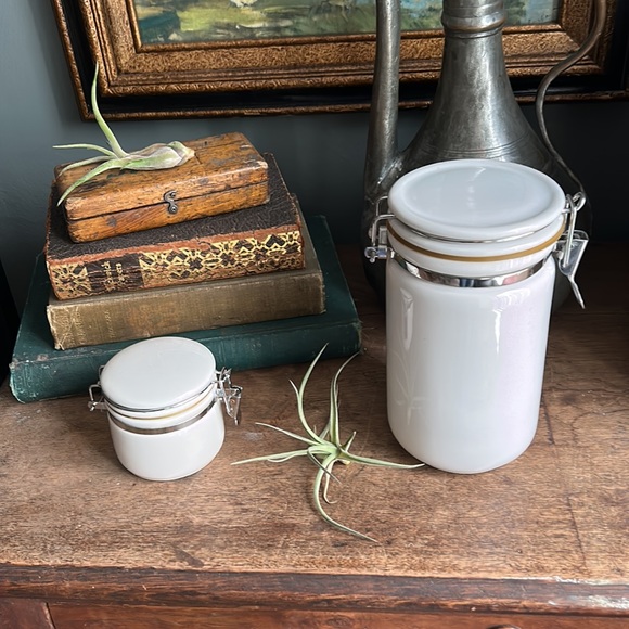 VINTAGE White Farmhouse Ceramic Canister SET - Picture 6 of 9